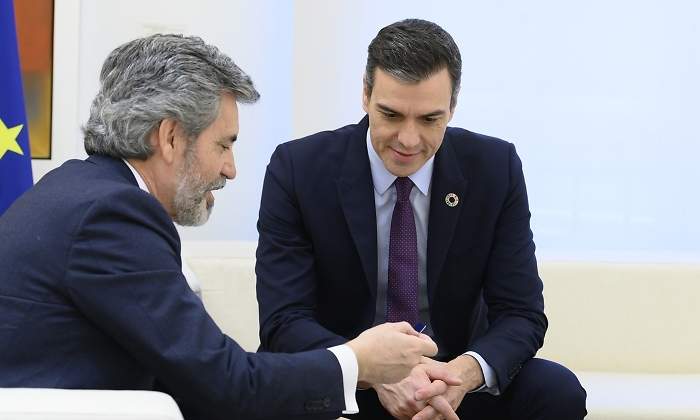 Pedro Sánchez y Carlos Lesmes, presidente del CGPJ (Fuente: Europa Press)