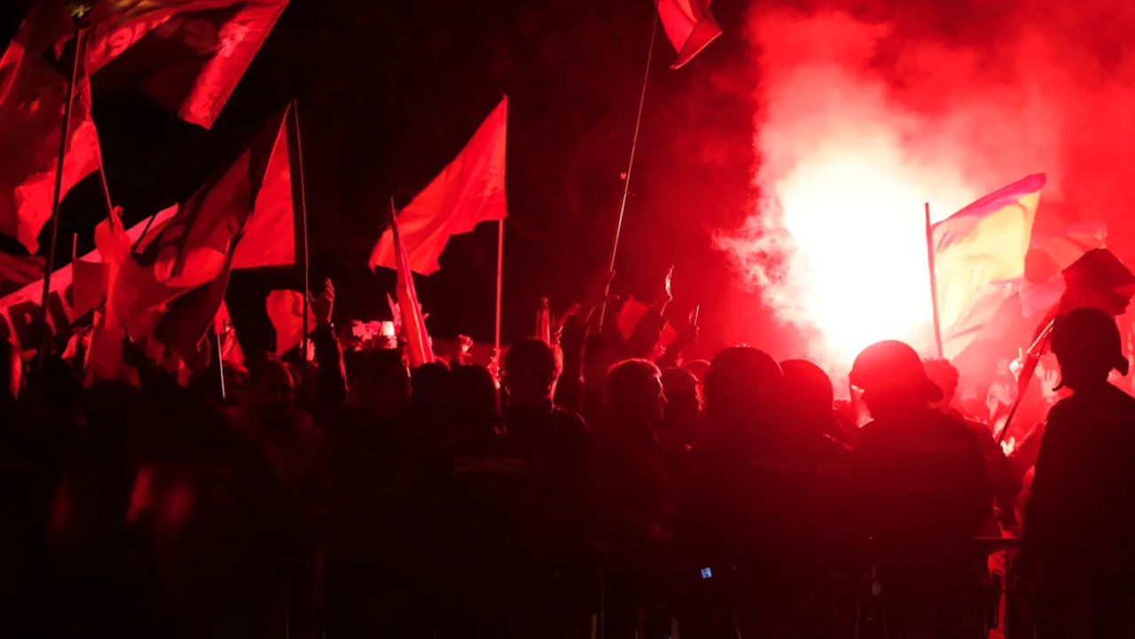 Manifestaciones frente a Ferraz en noviembre de 2023 (Fuente: Agencia EFE)